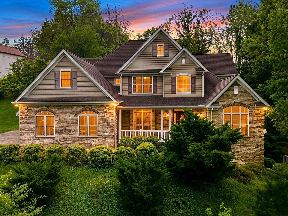 1st image of 672 Poplar Woods Dr