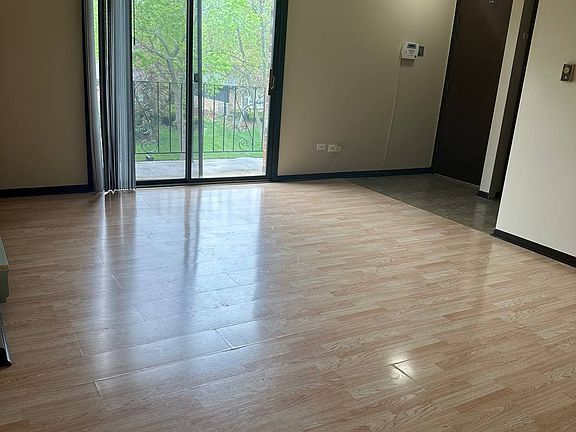 3rd image of 5160 Thomas Dr #3