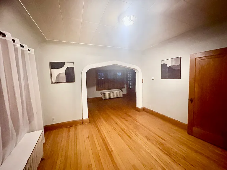 5733 W Philip Pl — Photo 4