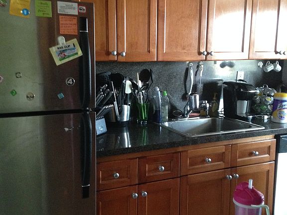3rd image of 20 Wendell St APT 8D