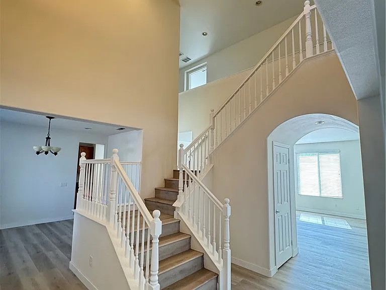 7912 Natoma St — Photo 1