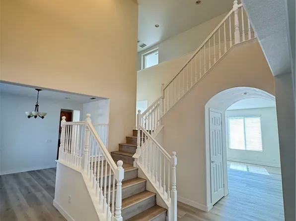 7912 Natoma St, Corona, CA 92880