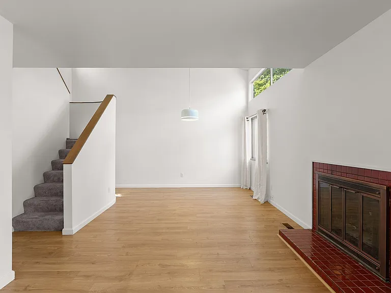 17570 NW Shorewood Dr — Photo 11