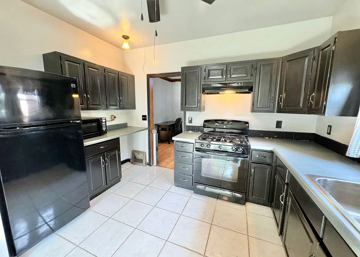 2805 Bildahl St — Photo 4