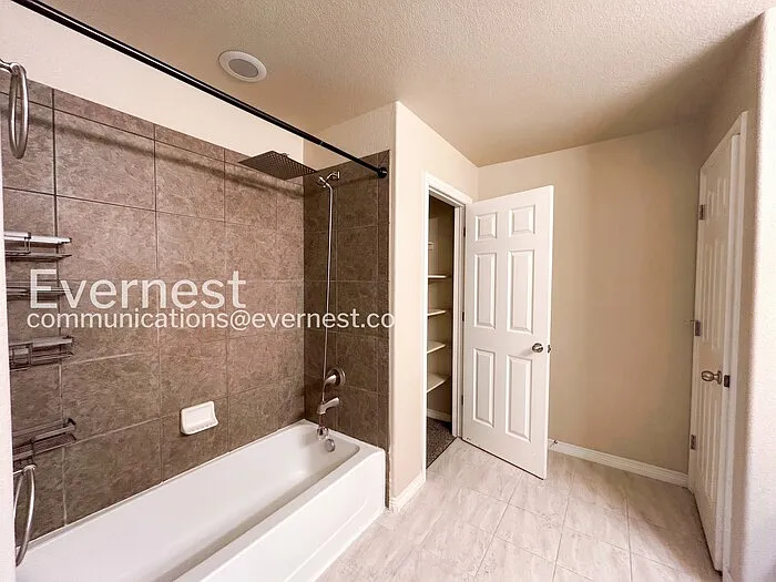 2315 Reed Grass Way — Photo 9