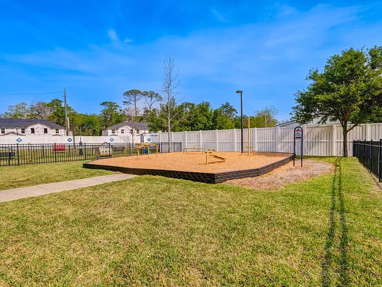 Seagrass Apartment Homes — Photo 18
