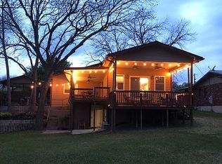 1015 McCartney Dr, Horseshoe Bay, TX 78639