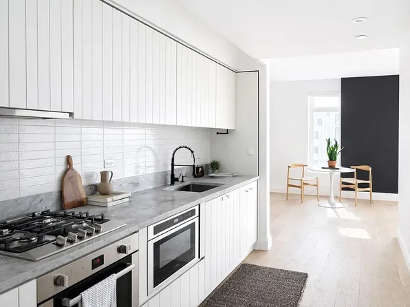 181 18th St APT 310, Brooklyn, NY 11215