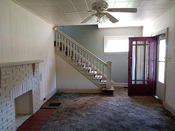 2nd image of 1137 Sunset St