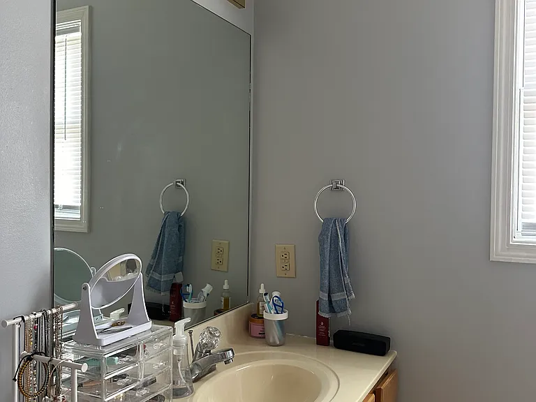 829 E Sherwood Hills Dr — Photo 5