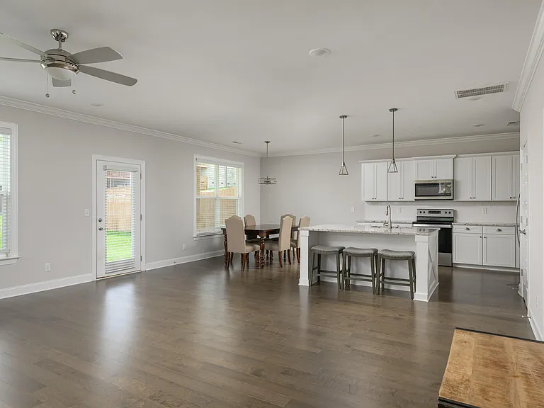5556 Abby Grace Loop — Photo 4