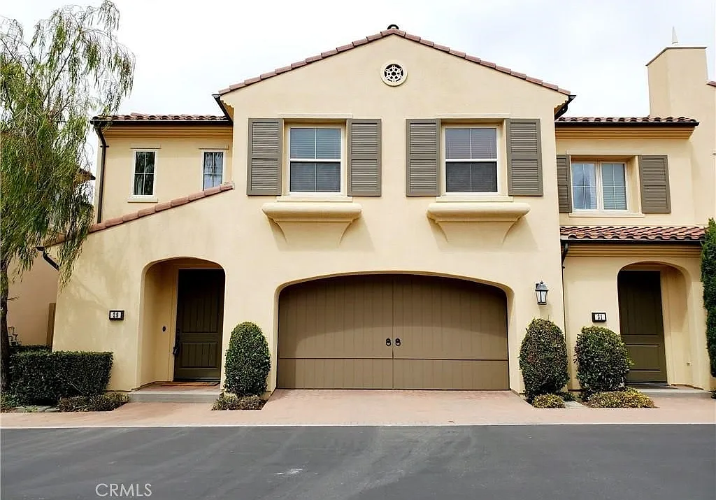 3 bed, 2.5 bath, 1703 sqft, $5,000 — Photo 1