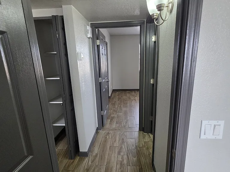 1462 E 28th Ave #4 — Photo 32
