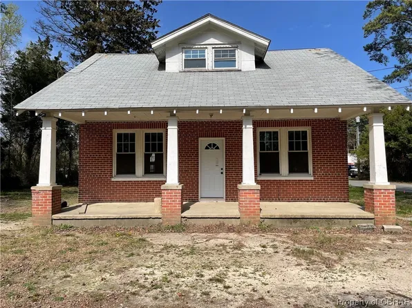 189 Sandlin Dr, White Stone, VA 22578