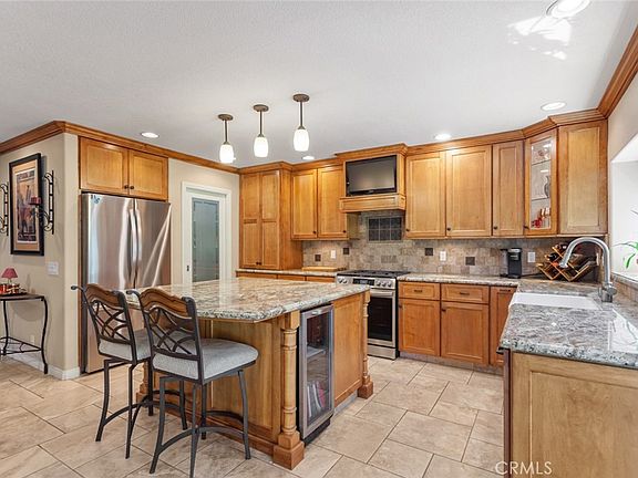 2nd image of 27643 Saffron Ln