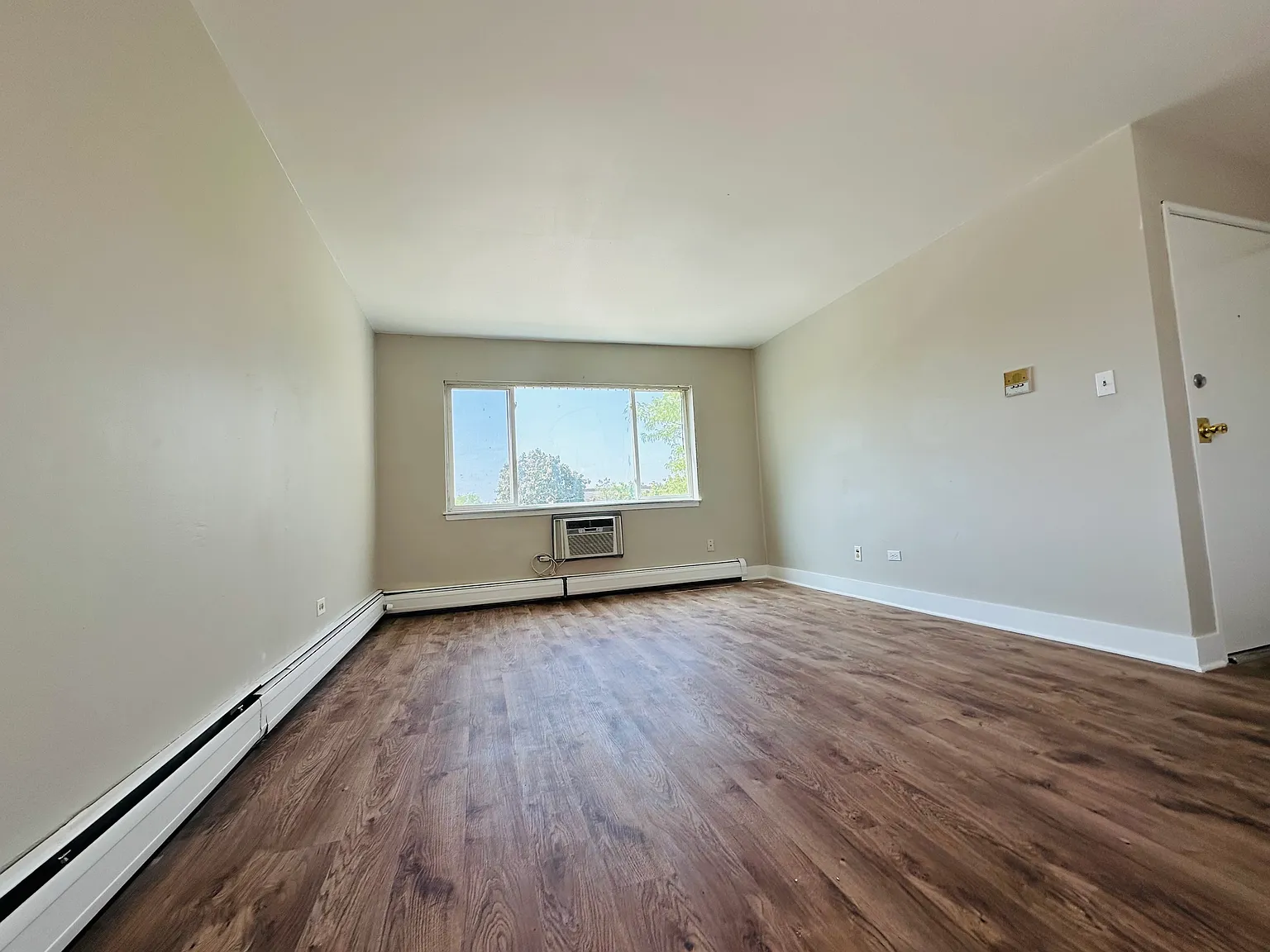 406 Inland Dr — Photo 4