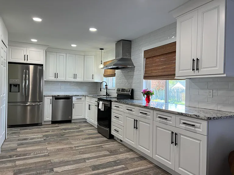4033 Ramblewood Dr — Photo 11