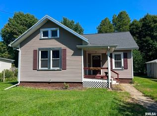 324 E Summit St, Macomb, IL 61455