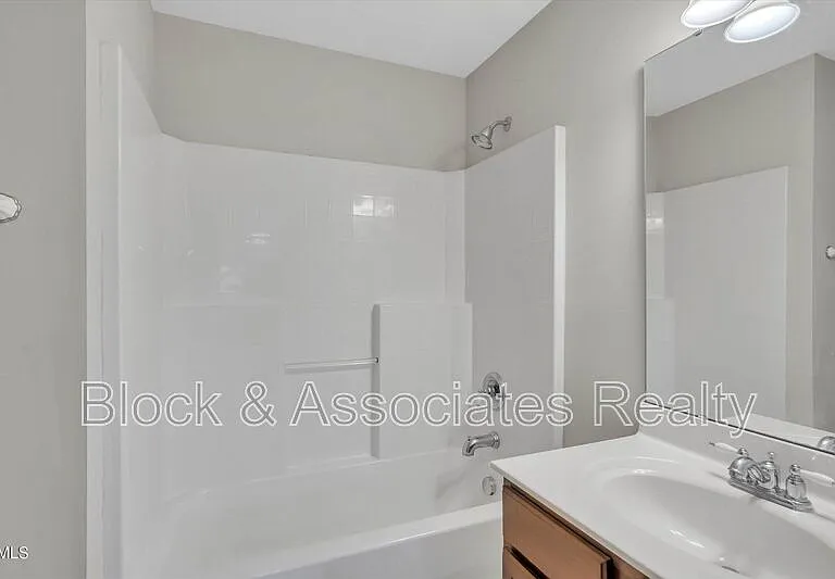 109 Old Savannah Dr — Photo 16
