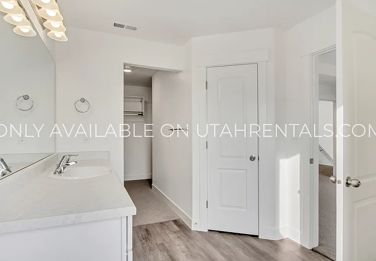 4283 W Gate Keeper Dr — Photo 25