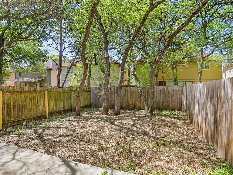 9614 Nightjar Dr #B — Photo 36