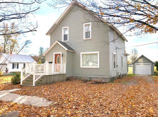 735 6th Ave, Lake Odessa, MI 48849