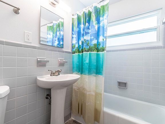 3rd image of 403 N 1st St #1