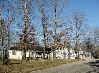 660 Belew Hills Rd, Waynesboro, TN 38485