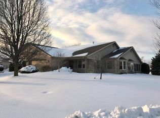 382 Camellia Ln, Bargersville, IN 46106
