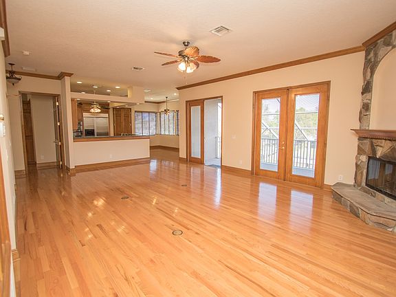 3rd image of 1751 Missouri Ave