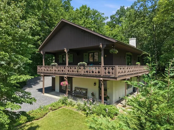 168 Bernies Dr, Kunkletown, PA 18058
