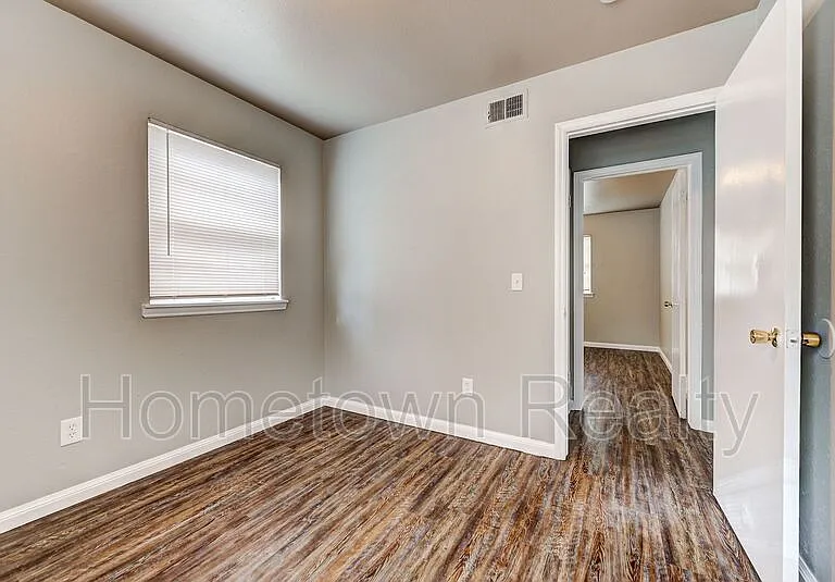 1308 McDonald Dr — Photo 27