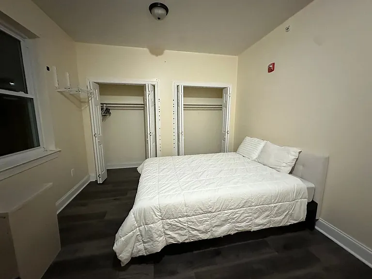437 N Wiota St — Photo 31