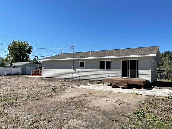 4th image of 1016 N Jessie Avenue