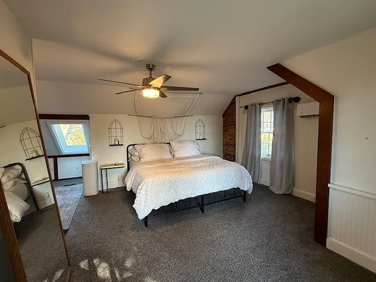 2324 S Jefferson St — Photo 18