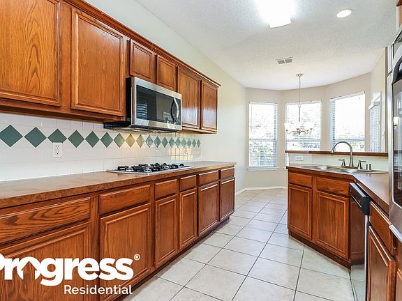 5th image of 5069 Blanco Dr