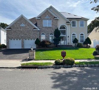 17 Trail Blazer Court, Holbrook, NY, 11741