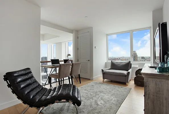 Sold by Corcoran | media 21