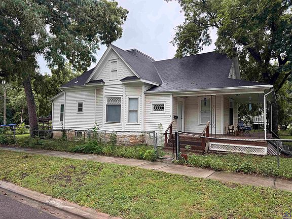 4th image of 1523 SW Western Ave