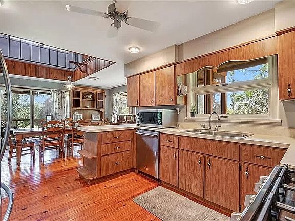 5th image of 7373 Circle Dr