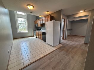 122 Center St APT 3E, Winona, MN 55987