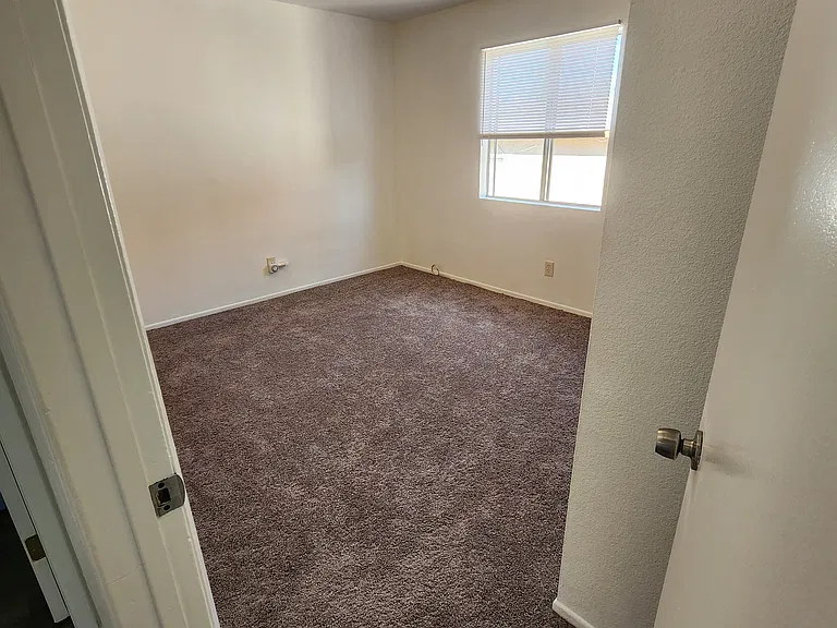 710 Magnolia Ave #4 — Photo 14