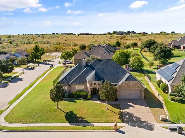 11045 Fernbury Dr, Fort Worth, TX 76179