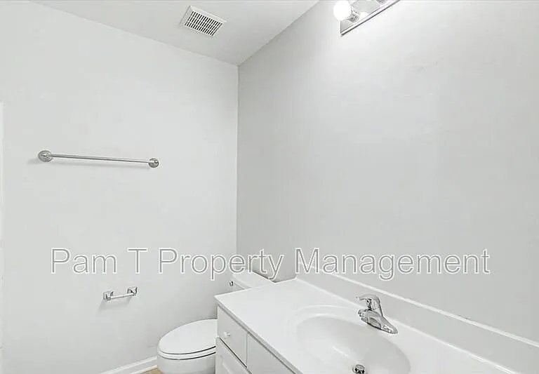 303 Gallery Way — Photo 17