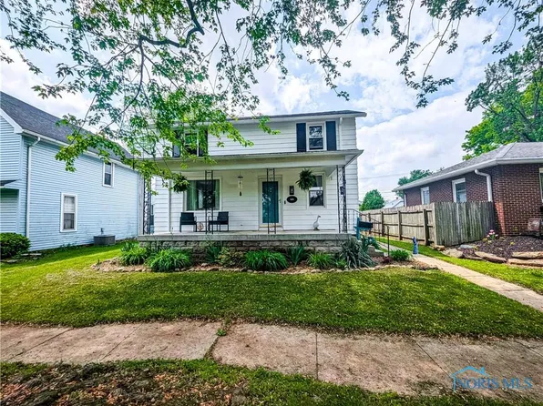 825 Cory St, Fostoria, OH 44830