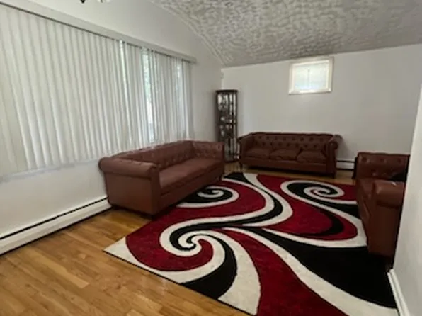 10567 Flatlands 7th Street image 4 of 9