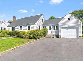 43 Mandalay Rd, Weymouth, MA 02190