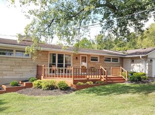 106 Hillcrest Dr, Aurora, IN 47001