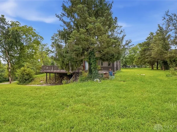 11635 Hall Rd, Laura, OH 45337