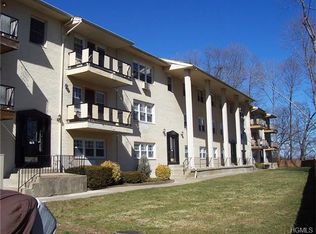 21 Pavilion Rd APT 22, Suffern, NY 10901